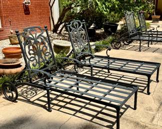 Pool chaise loungers, 2 of 4