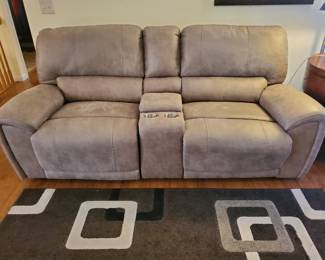 (2) Setter recliner, push button