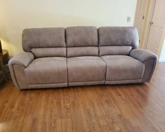 Recliner sofa (electric)