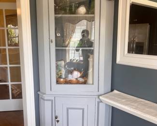 corner cabinet