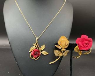 Gold Tone Rose Necklace With Two Rose Broaches