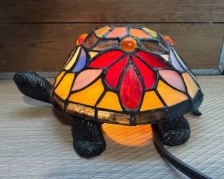 Tiffany Style Turtle Accent Lamp
