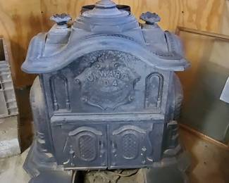 Franklin Parlor Stove ,with legs.