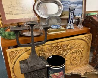 Gorgeous wall hanging, art and trays
