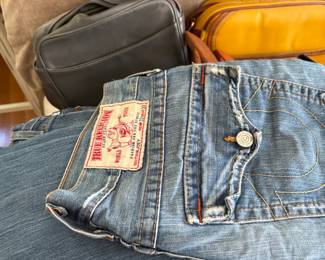 Several pairs of jeans