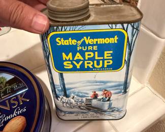 state of Vermont pure syrup vintage tin