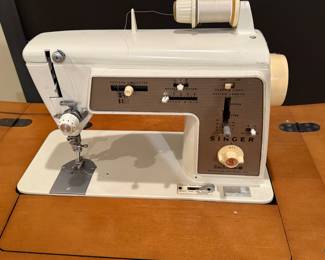 singer sewing machine model 636