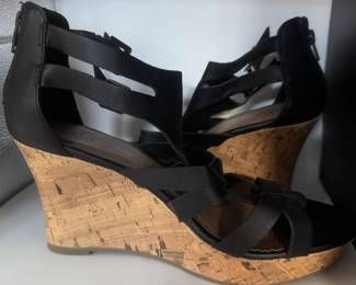 Black & cork shoes