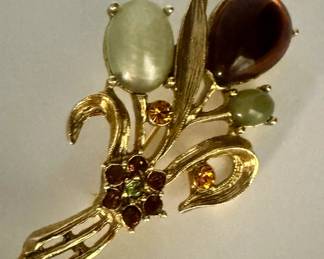 Vintage floral pin
