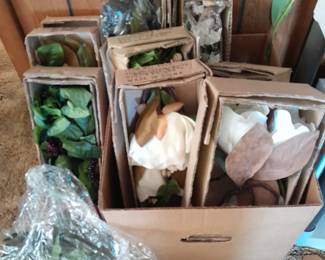 Home Interiors silk flowers that have never been out of the box