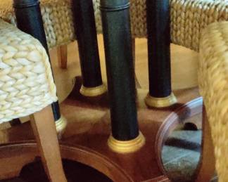 TABLE BASE