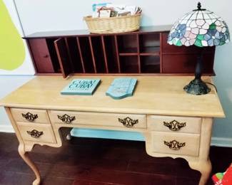 BASSETT WOOD WRITING DESK, TIFFANY STLE LAMP, BASKET OF ROSARY BEADS, ALL WOOD VINTAGE DESK ORGANIZER, DESK IS 52"X25"