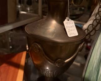 ornatebrassurn