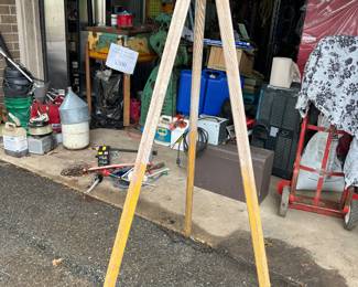 TRI-POD