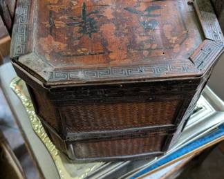 Antique Chinese lunchbox