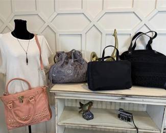 Glam Handbag Collection – Trendy Mix of Style and Function Bundle of 4
