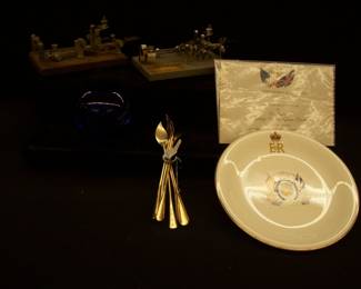 Queen Elizabeth Plate