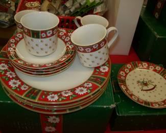 Christmas Dinnerware
