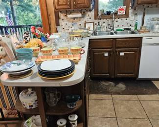 KITCHEN ITEMS