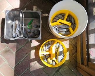MANY SIZE FISHING WEIGHTS