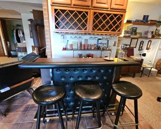 MCM BAR & STOOLS