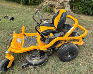 2017 Ultima zero degree lawn mower cub cadet FR651V, 42” mower deck, 
