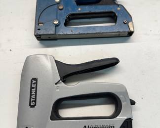 Hand staplers 