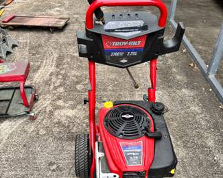 Pressure washer 