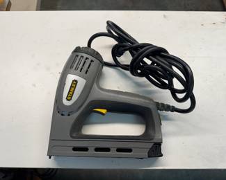 Electric staplers 