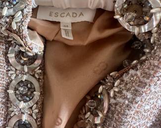 Look at those buttons!!