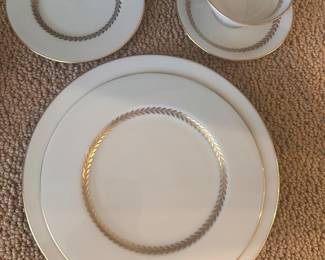 Lenox set