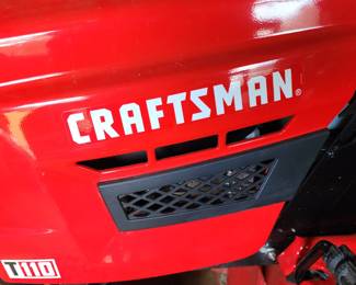 CRAFTSMAN T110 42-in 17.5 -HP Single cylinder Gas Lawn tractor