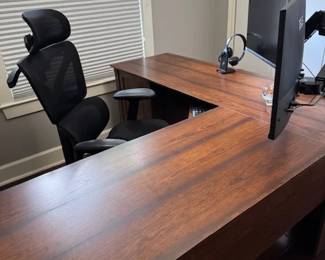 Another desk, additional Asus dual-mounted monitors