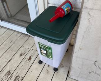 Dog food Storage