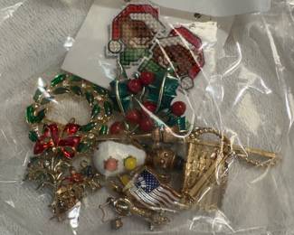 Holiday costume jewelry