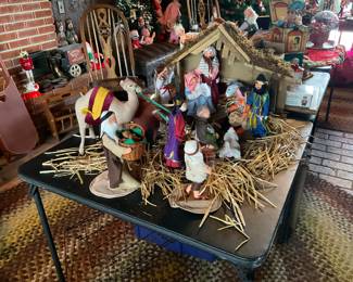 ANNALEE nativity scene-all pieces sold as a lot