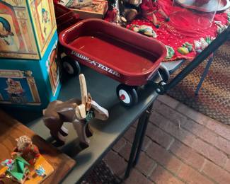 Small radio flyer wagon-there are 2