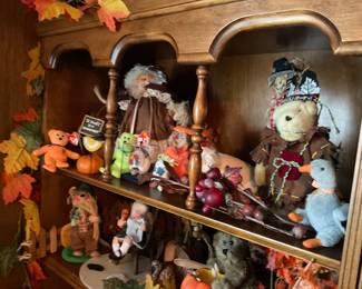 Fall decor, dolls, bears, annalees