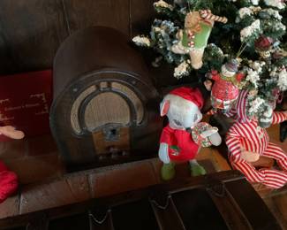Vintage Philco radio