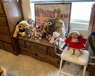 Bears, oak furniture