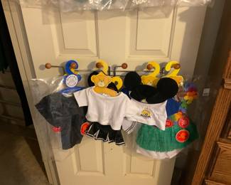 Bear outfit sets