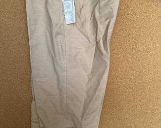 Alberto Makali Size 10 Capri $8.00