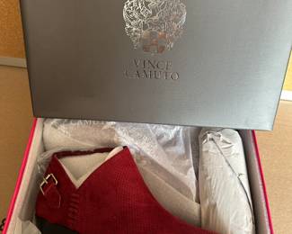Vince Camuto VC-Parveen 9.5 W Burgandy Suede New $15.00