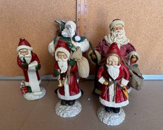 5 Santas $25.00