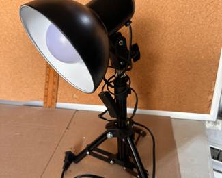 Tripod Lamp $15.00