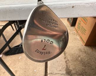 Trident 7 Golf Club $6.00
