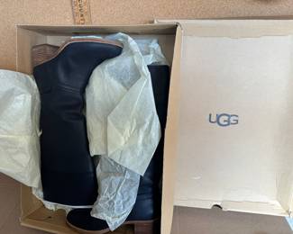 Ugg Boots Size 8 Carlin Boots New $55.00
