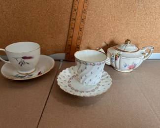 2 Teacups and Saucers, Teapot $10.00