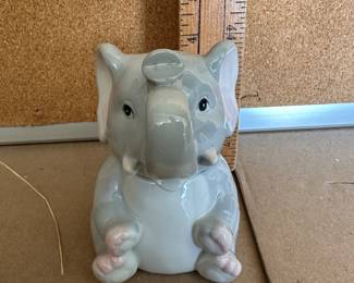 Elephant Sugar Bowl $5.00