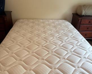Queen Size Mattress & Boxspring